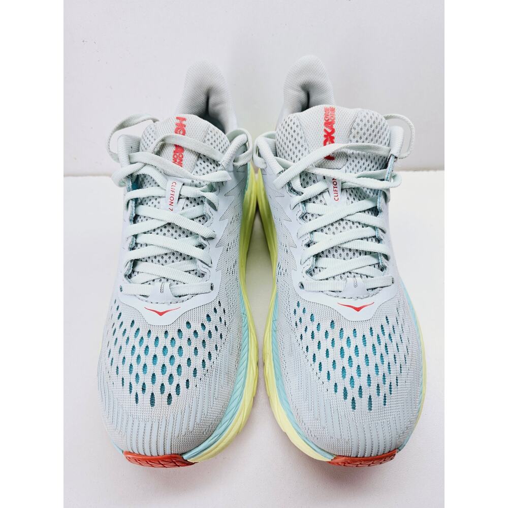 Hoka Women 8 Comfy footwear - Picture 2 of 10